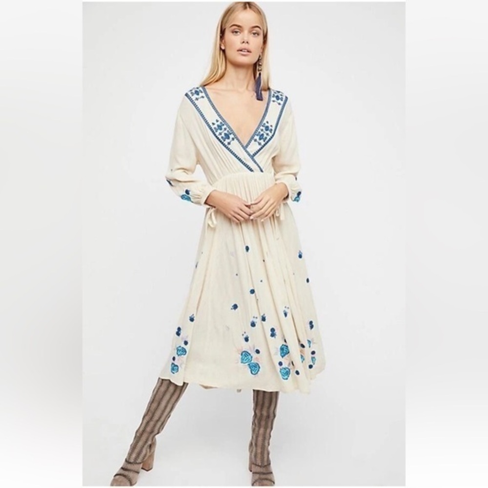 Free People The Enchanted Forest Midi Dress Embroidered Boho Cream Blue Large